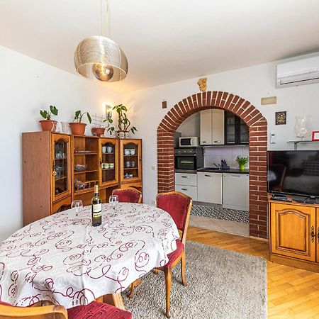 2 Bedroom Beautiful Apartment In Okrug Gornji Trogir Exterior photo