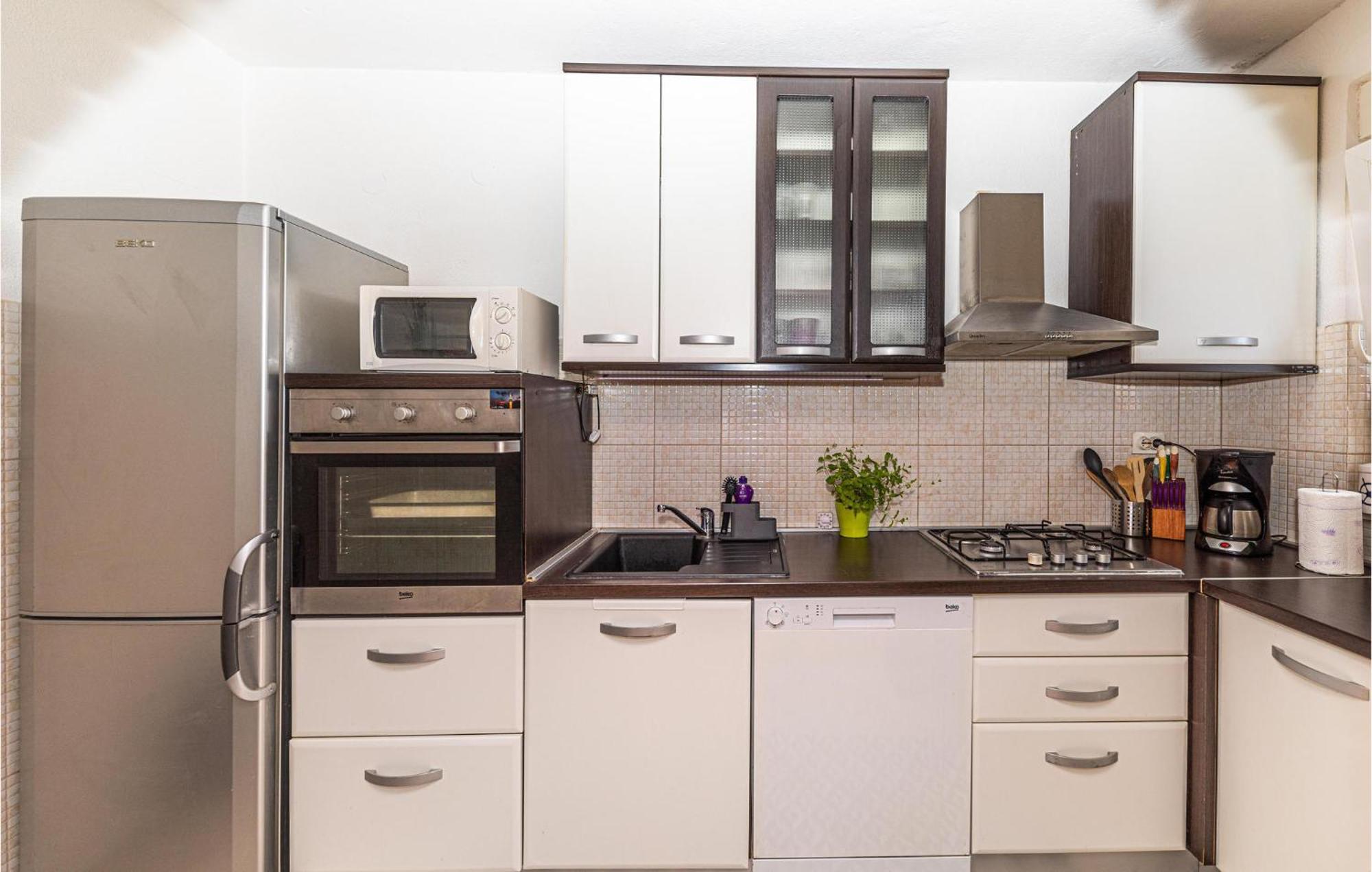 2 Bedroom Beautiful Apartment In Okrug Gornji Trogir Exterior photo