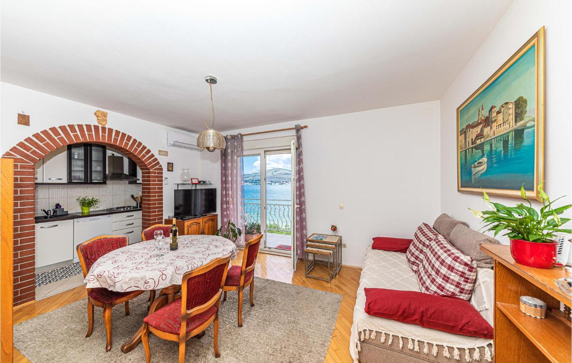 2 Bedroom Beautiful Apartment In Okrug Gornji Trogir Exterior photo